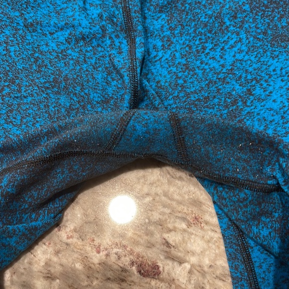 🌟Lululemon leggings size 6 - Picture 3 of 4